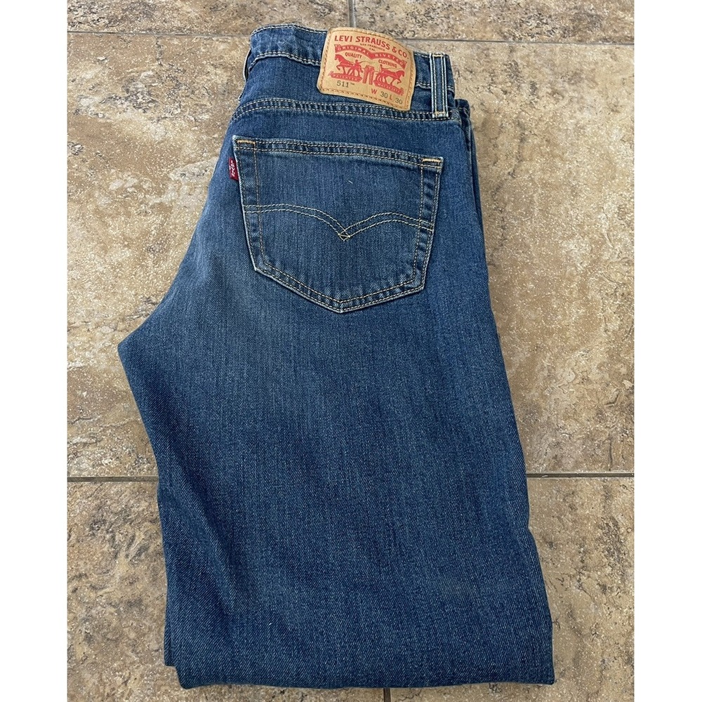 Levi's 511 Men's Size 30X30 Blue Medium Wash Straight Leg Jeans